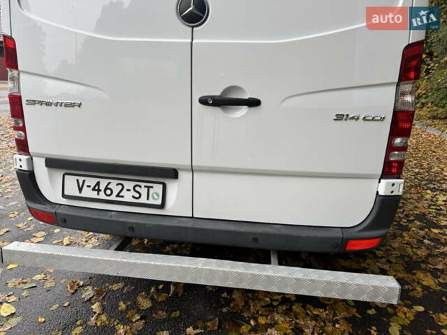 Білий Мерседес Sprinter, об'ємом двигуна 2.2 л та пробігом 271 тис. км за 21200 $, фото 6 на Automoto.ua