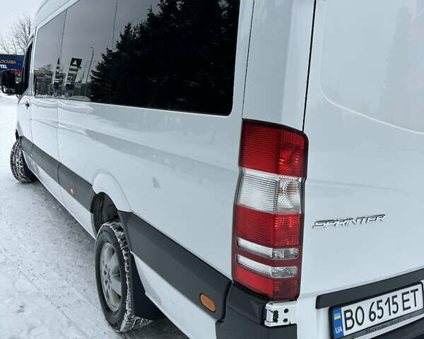 Белый Мерседес Sprinter, объемом двигателя 2.99 л и пробегом 925 тыс. км за 28000 $, фото 43 на Automoto.ua