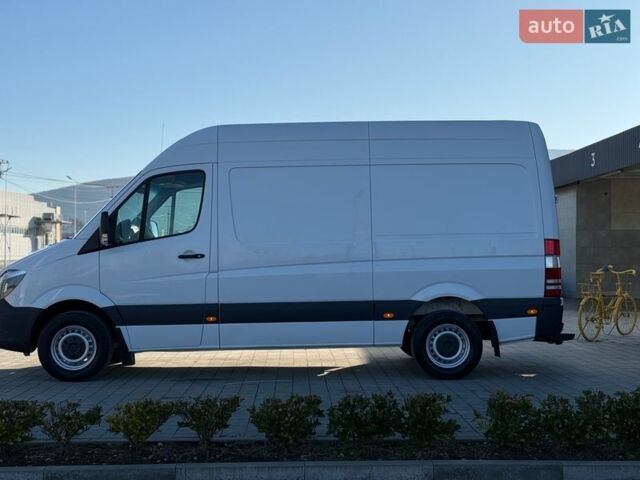Белый Мерседес Sprinter, объемом двигателя 2.2 л и пробегом 228 тыс. км за 19700 $, фото 4 на Automoto.ua