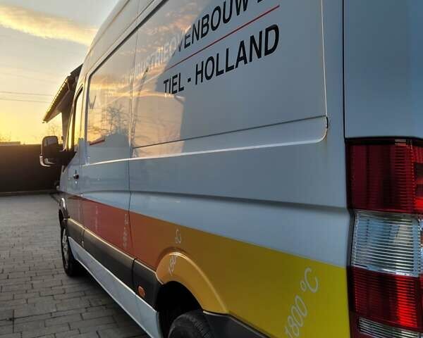 Белый Мерседес Sprinter, объемом двигателя 2.1 л и пробегом 242 тыс. км за 23256 $, фото 1 на Automoto.ua