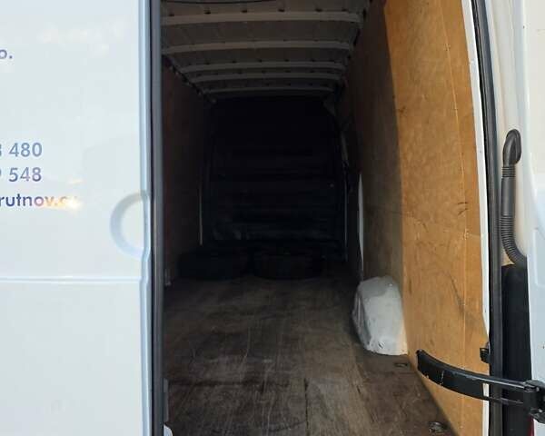 Белый Мерседес Sprinter, объемом двигателя 3 л и пробегом 258 тыс. км за 31500 $, фото 15 на Automoto.ua
