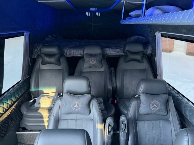 Белый Мерседес Sprinter, объемом двигателя 2.1 л и пробегом 380 тыс. км за 25000 $, фото 7 на Automoto.ua