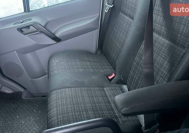 Белый Мерседес Sprinter, объемом двигателя 3 л и пробегом 364 тыс. км за 28000 $, фото 10 на Automoto.ua