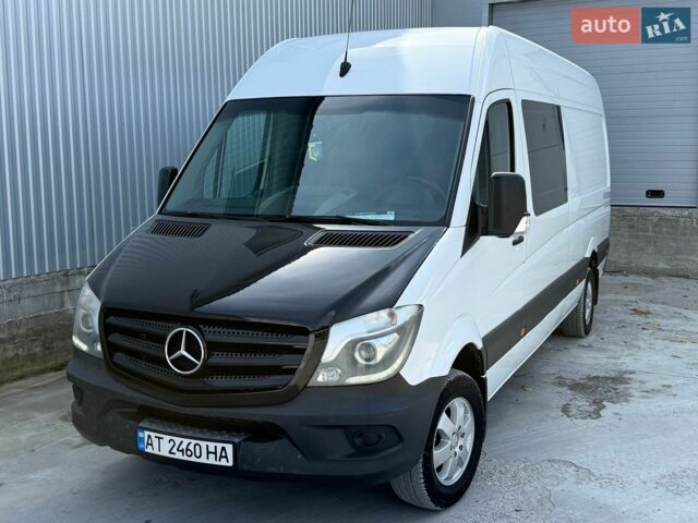 Белый Мерседес Sprinter, объемом двигателя 3 л и пробегом 687 тыс. км за 35999 $, фото 15 на Automoto.ua