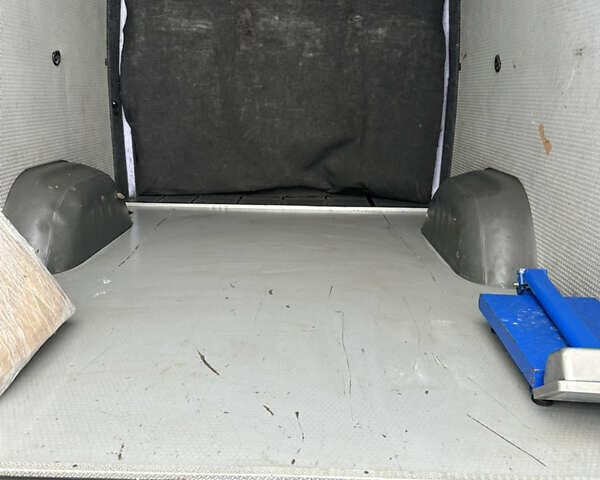 Белый Мерседес Sprinter, объемом двигателя 2.99 л и пробегом 925 тыс. км за 28000 $, фото 45 на Automoto.ua