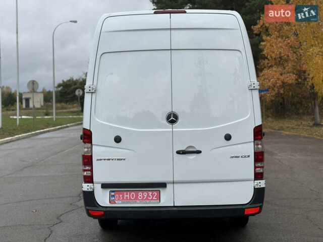 Белый Мерседес Sprinter, объемом двигателя 0 л и пробегом 265 тыс. км за 17900 $, фото 6 на Automoto.ua