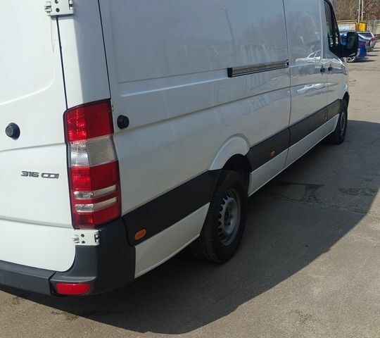 Белый Мерседес Sprinter, объемом двигателя 2.1 л и пробегом 303 тыс. км за 19200 $, фото 26 на Automoto.ua
