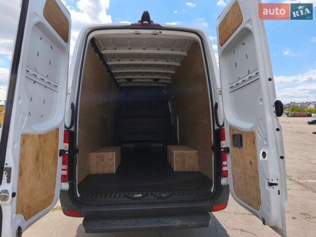 Белый Мерседес Sprinter, объемом двигателя 0 л и пробегом 177 тыс. км за 29900 $, фото 39 на Automoto.ua