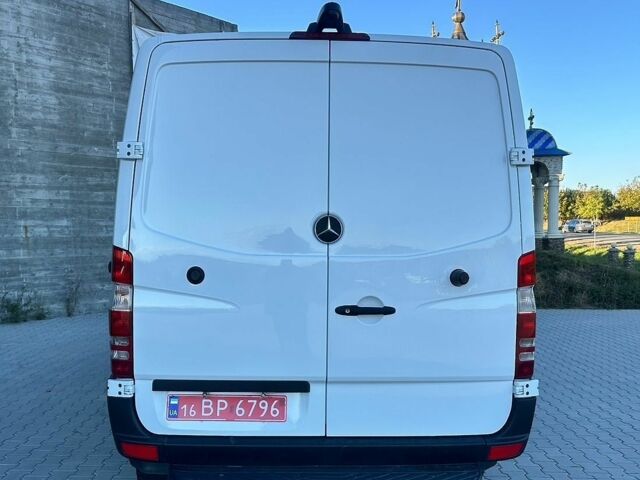 Білий Мерседес Sprinter, об'ємом двигуна 3 л та пробігом 330 тис. км за 30000 $, фото 8 на Automoto.ua