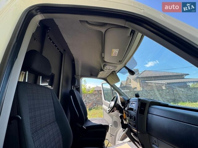 Белый Мерседес Sprinter, объемом двигателя 2.2 л и пробегом 399 тыс. км за 19300 $, фото 49 на Automoto.ua