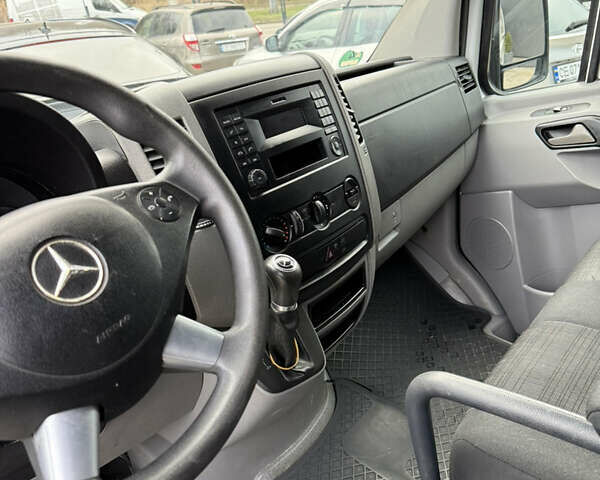 Білий Мерседес Sprinter, об'ємом двигуна 3 л та пробігом 206 тис. км за 32500 $, фото 19 на Automoto.ua