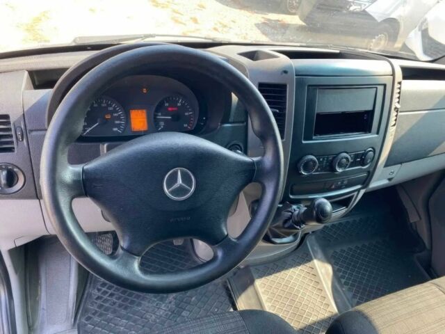 Білий Мерседес Sprinter, об'ємом двигуна 2.2 л та пробігом 60 тис. км за 13450 $, фото 6 на Automoto.ua