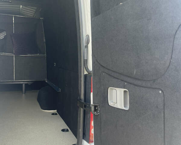 Белый Мерседес Sprinter, объемом двигателя 2.99 л и пробегом 453 тыс. км за 35000 $, фото 20 на Automoto.ua