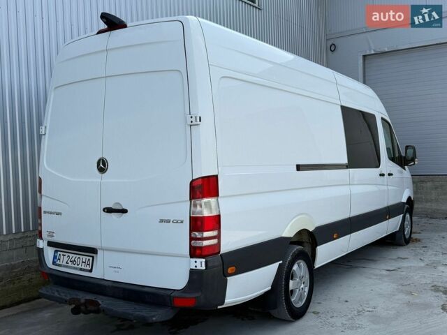 Белый Мерседес Sprinter, объемом двигателя 3 л и пробегом 687 тыс. км за 35999 $, фото 25 на Automoto.ua