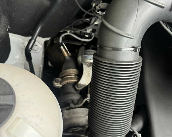 Білий Мерседес Sprinter, об'ємом двигуна 2.2 л та пробігом 271 тис. км за 21200 $, фото 26 на Automoto.ua