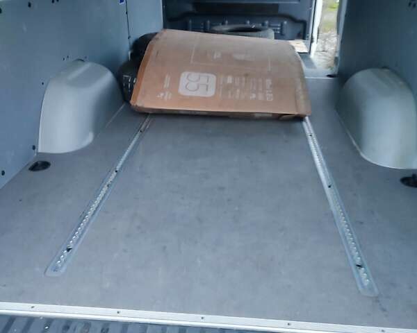 Білий Мерседес Sprinter, об'ємом двигуна 3 л та пробігом 360 тис. км за 30000 $, фото 31 на Automoto.ua