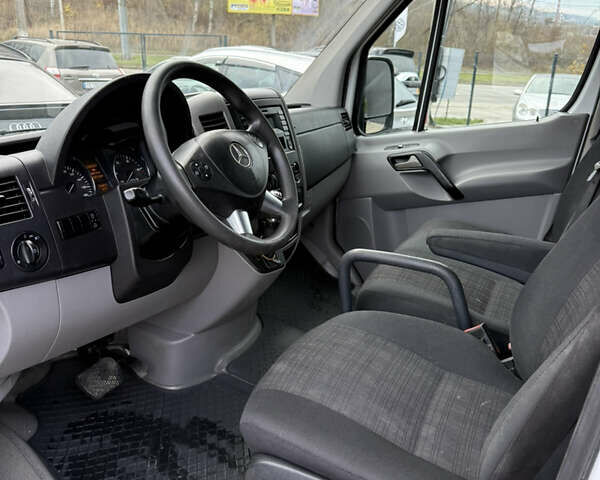 Білий Мерседес Sprinter, об'ємом двигуна 3 л та пробігом 206 тис. км за 32500 $, фото 17 на Automoto.ua