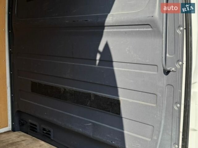 Белый Мерседес Sprinter, объемом двигателя 2.1 л и пробегом 399 тыс. км за 16800 $, фото 52 на Automoto.ua