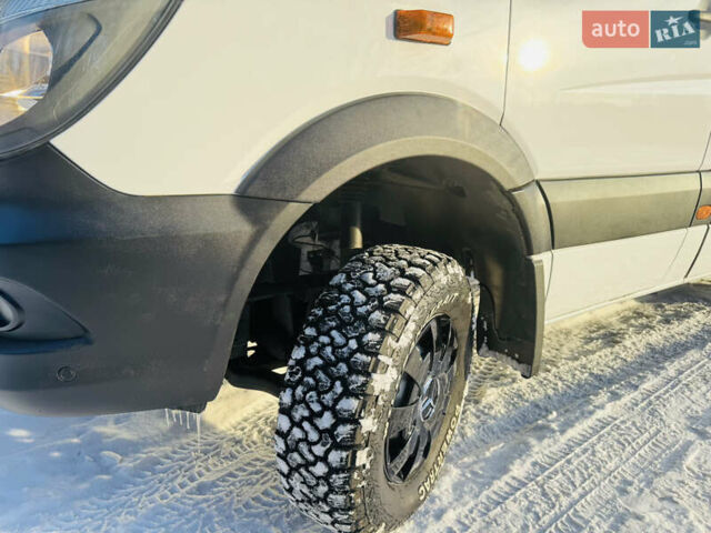 Белый Мерседес Sprinter, объемом двигателя 2.2 л и пробегом 1 тыс. км за 39000 $, фото 18 на Automoto.ua