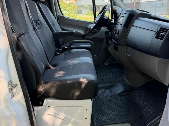 Білий Мерседес Sprinter, об'ємом двигуна 0 л та пробігом 125 тис. км за 27800 $, фото 8 на Automoto.ua
