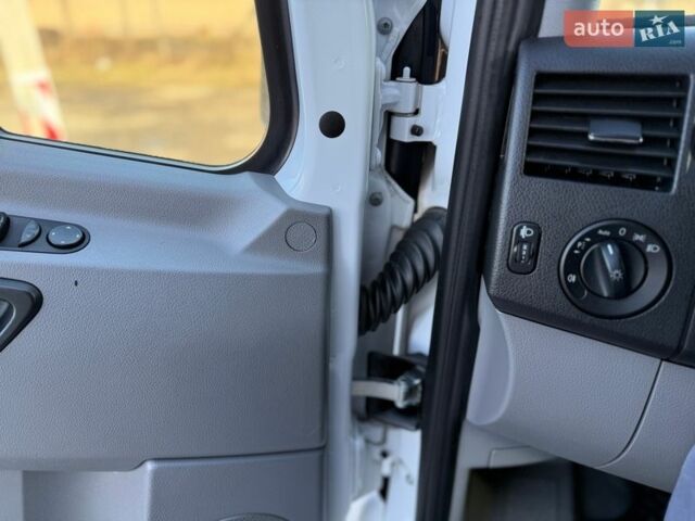 Белый Мерседес Sprinter, объемом двигателя 2.2 л и пробегом 228 тыс. км за 19700 $, фото 14 на Automoto.ua