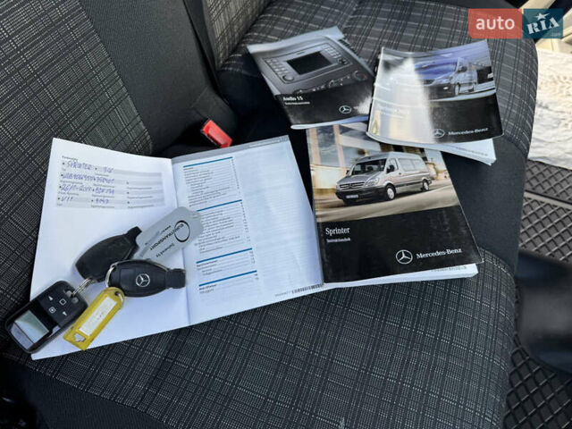 Белый Мерседес Sprinter, объемом двигателя 1.8 л и пробегом 378 тыс. км за 18300 $, фото 86 на Automoto.ua