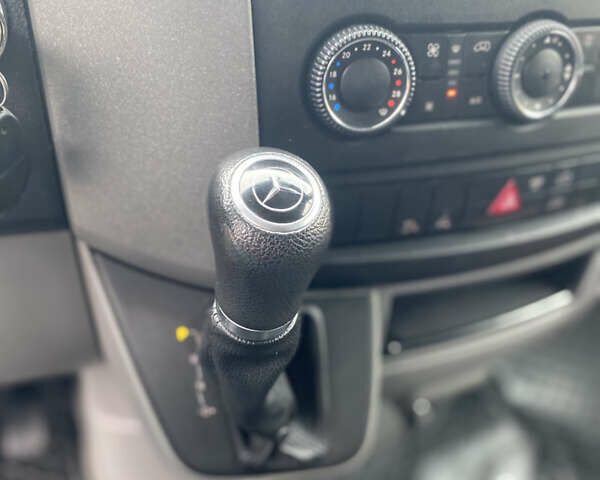 Белый Мерседес Sprinter, объемом двигателя 2.14 л и пробегом 352 тыс. км за 21450 $, фото 17 на Automoto.ua