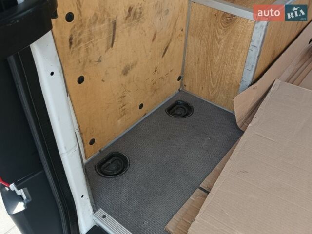 Белый Мерседес Sprinter, объемом двигателя 2.1 л и пробегом 351 тыс. км за 19000 $, фото 40 на Automoto.ua