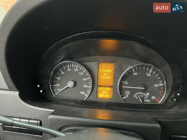 Белый Мерседес Sprinter, объемом двигателя 3 л и пробегом 179 тыс. км за 38800 $, фото 3 на Automoto.ua