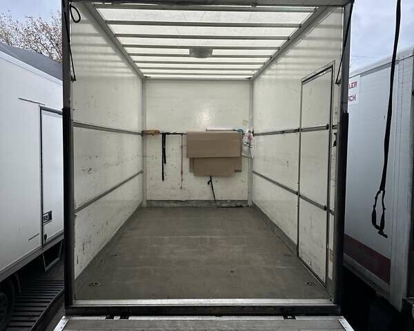 Белый Мерседес Sprinter, объемом двигателя 2.2 л и пробегом 316 тыс. км за 21000 $, фото 12 на Automoto.ua