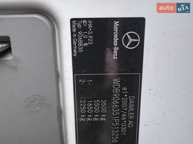 Білий Мерседес Sprinter, об'ємом двигуна 2.99 л та пробігом 417 тис. км за 29000 $, фото 6 на Automoto.ua