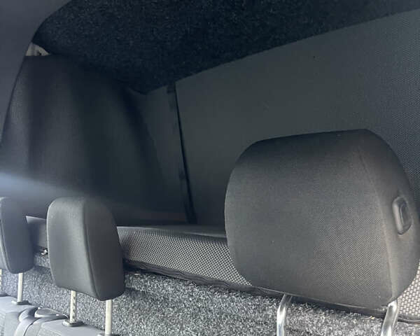 Белый Мерседес Sprinter, объемом двигателя 2.14 л и пробегом 366 тыс. км за 23000 $, фото 22 на Automoto.ua