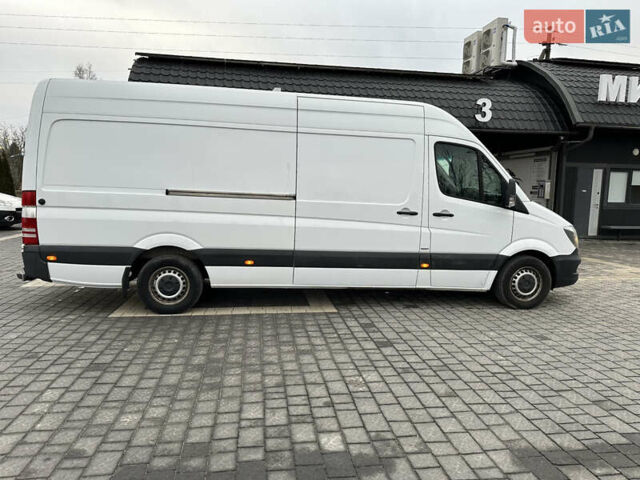 Белый Мерседес Sprinter, объемом двигателя 2.2 л и пробегом 468 тыс. км за 21000 $, фото 8 на Automoto.ua