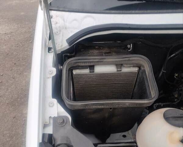 Белый Мерседес Sprinter, объемом двигателя 2.2 л и пробегом 262 тыс. км за 20700 $, фото 27 на Automoto.ua