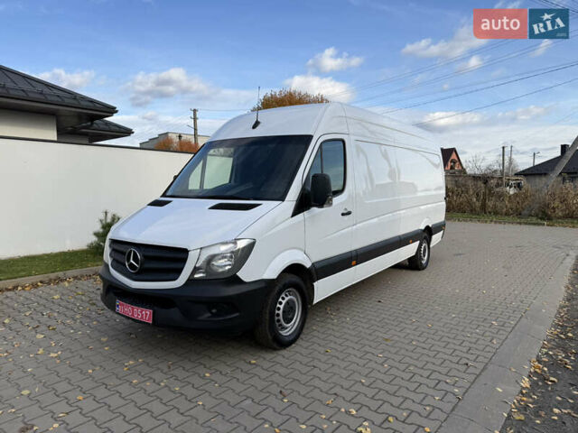Белый Мерседес Sprinter, объемом двигателя 2.2 л и пробегом 278 тыс. км за 19300 $, фото 3 на Automoto.ua