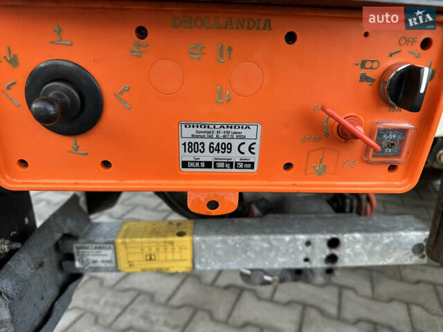 Белый Мерседес Sprinter, объемом двигателя 2.2 л и пробегом 264 тыс. км за 24300 $, фото 12 на Automoto.ua