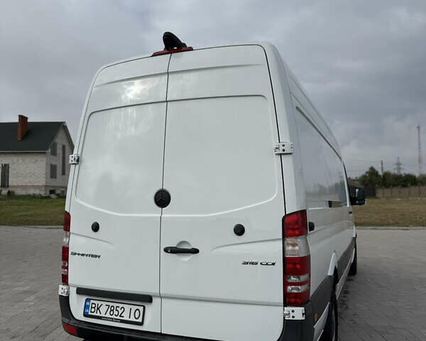 Білий Мерседес Sprinter, об'ємом двигуна 2.2 л та пробігом 290 тис. км за 21800 $, фото 5 на Automoto.ua