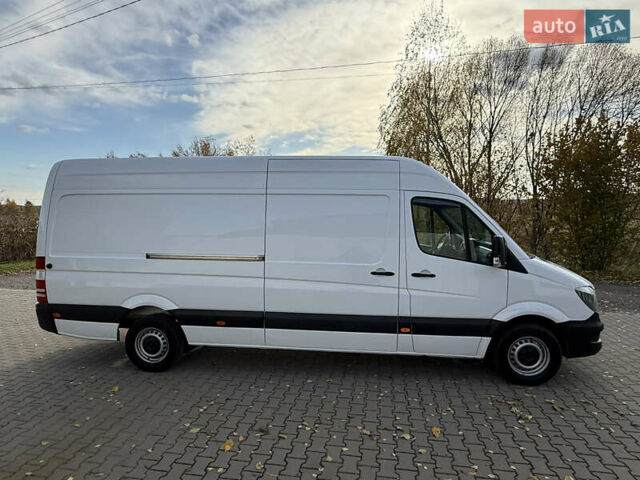 Белый Мерседес Sprinter, объемом двигателя 2.2 л и пробегом 278 тыс. км за 19300 $, фото 5 на Automoto.ua