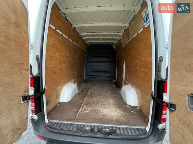 Белый Мерседес Sprinter, объемом двигателя 2.2 л и пробегом 260 тыс. км за 20500 $, фото 15 на Automoto.ua