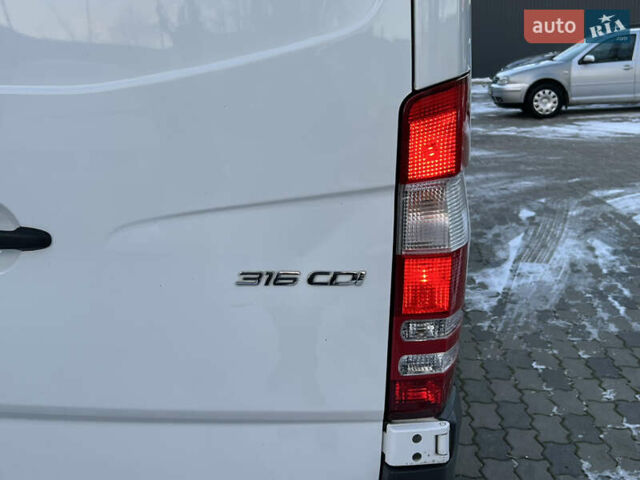 Белый Мерседес Sprinter, объемом двигателя 2.2 л и пробегом 370 тыс. км за 18300 $, фото 30 на Automoto.ua