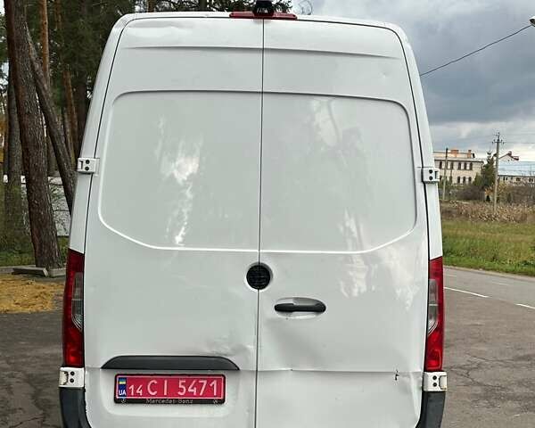 Мерседес Sprinter 2018 в Виннице на Automoto.ua Белый Мерседес Sprinter, объемом двигателя 2.2 л и пробегом 267 тыс. км за 18900 $, фото 3 на Automoto.ua