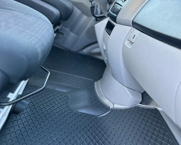 Белый Мерседес Sprinter, объемом двигателя 3 л и пробегом 150 тыс. км за 23800 $, фото 68 на Automoto.ua