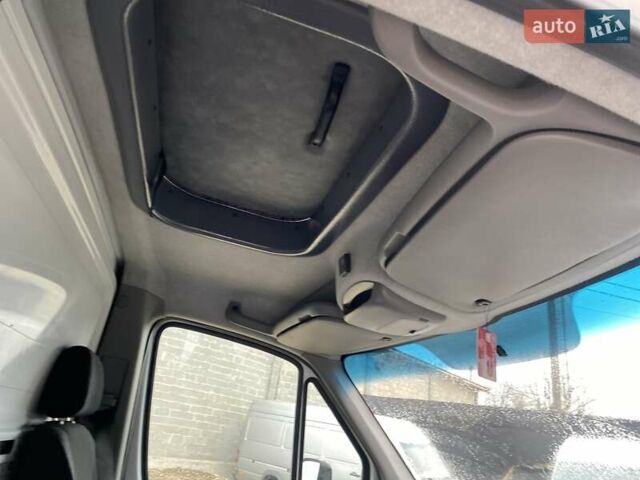 Білий Мерседес Sprinter, об'ємом двигуна 3.03 л та пробігом 140 тис. км за 23800 $, фото 32 на Automoto.ua