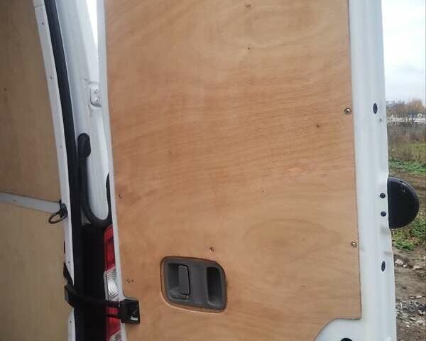 Белый Мерседес Sprinter, объемом двигателя 2.2 л и пробегом 262 тыс. км за 20700 $, фото 26 на Automoto.ua