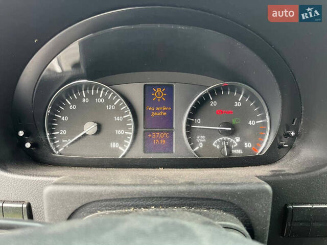 Белый Мерседес Sprinter, объемом двигателя 2.2 л и пробегом 260 тыс. км за 20500 $, фото 8 на Automoto.ua
