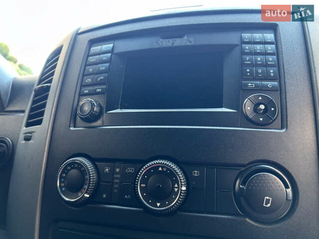 Білий Мерседес Sprinter, об'ємом двигуна 2.14 л та пробігом 160 тис. км за 24000 $, фото 48 на Automoto.ua