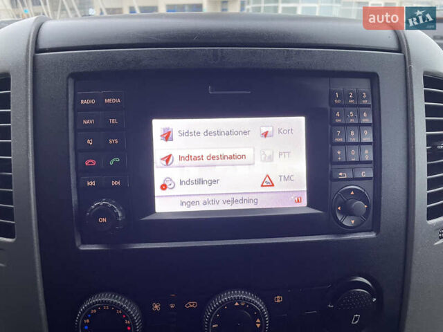 Белый Мерседес Sprinter, объемом двигателя 3 л и пробегом 300 тыс. км за 29500 $, фото 43 на Automoto.ua