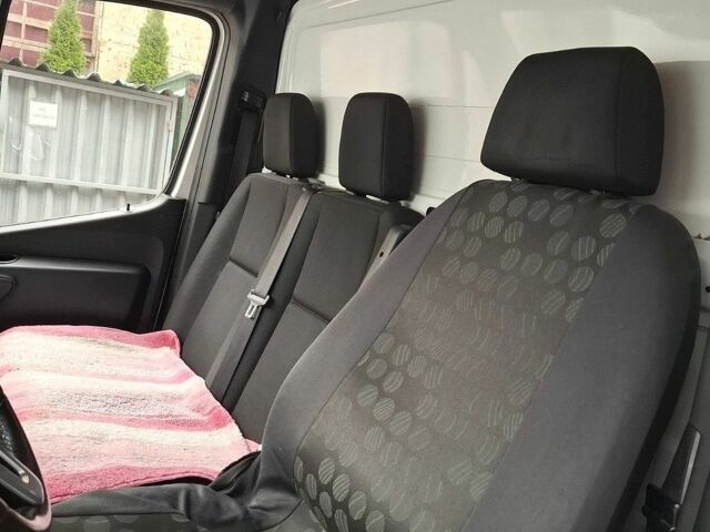 Белый Мерседес Sprinter, объемом двигателя 2.99 л и пробегом 345 тыс. км за 30000 $, фото 5 на Automoto.ua