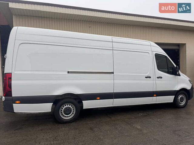 Білий Мерседес Sprinter, об'ємом двигуна 2.14 л та пробігом 262 тис. км за 23000 $, фото 4 на Automoto.ua