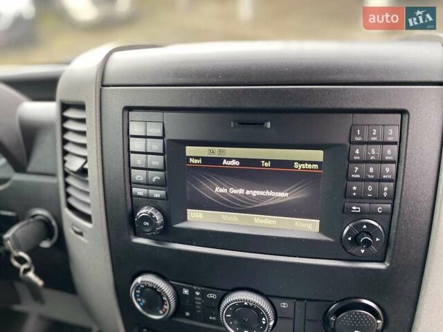 Білий Мерседес Sprinter, об'ємом двигуна 3.03 л та пробігом 140 тис. км за 23800 $, фото 43 на Automoto.ua